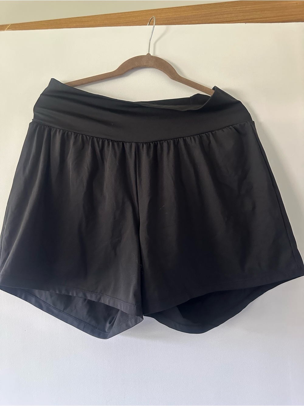 HALARA Black High-Waist Athletic Shorts